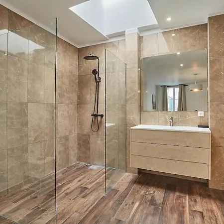 Apartment Center Of Montmartre By Prestige
